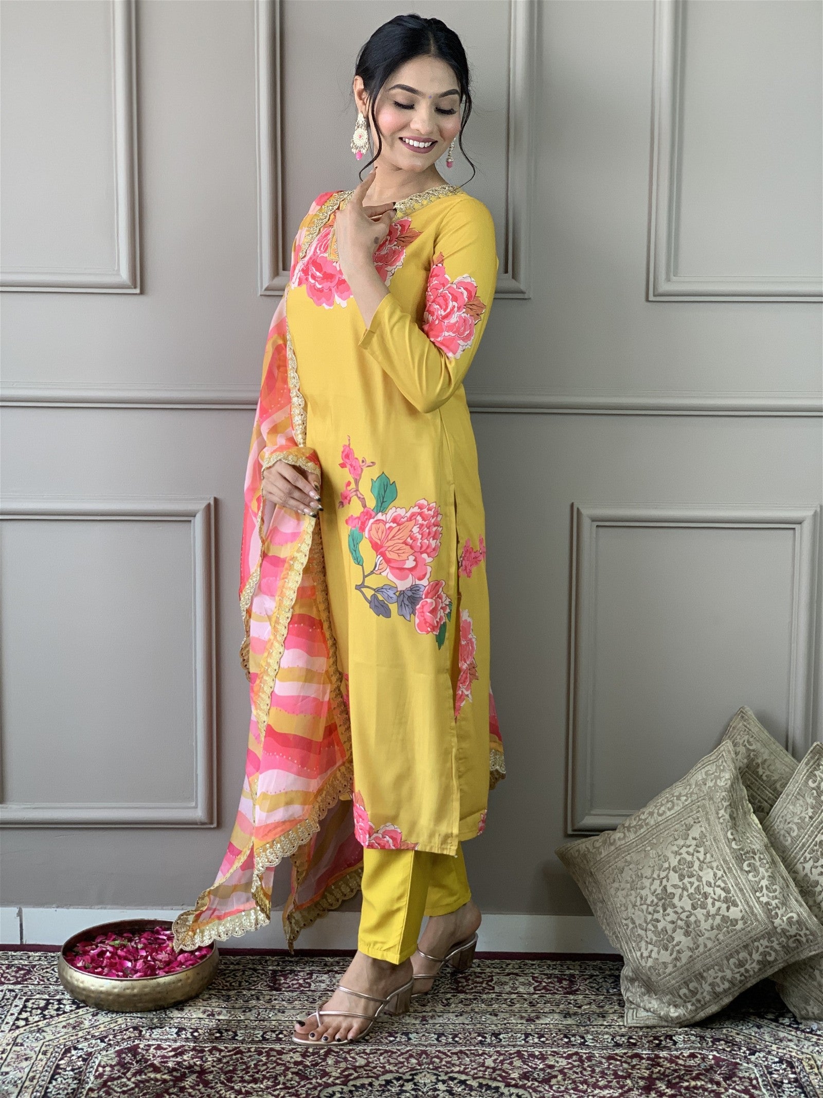 Floral Printed Straight Kurta with Botton and Dupatta